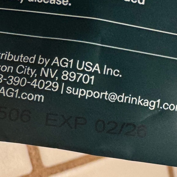 Brand new AG1 390g 13.8oz supplement exp 2026 Athletic Greens - Picture 2 of 5